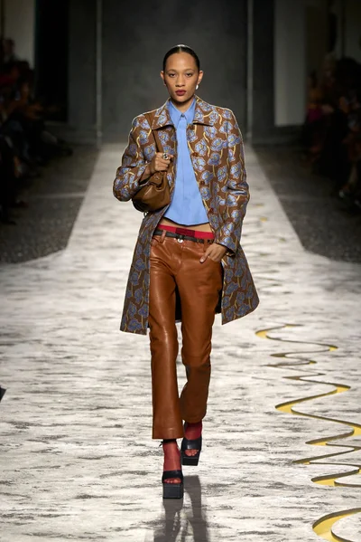 Look 22